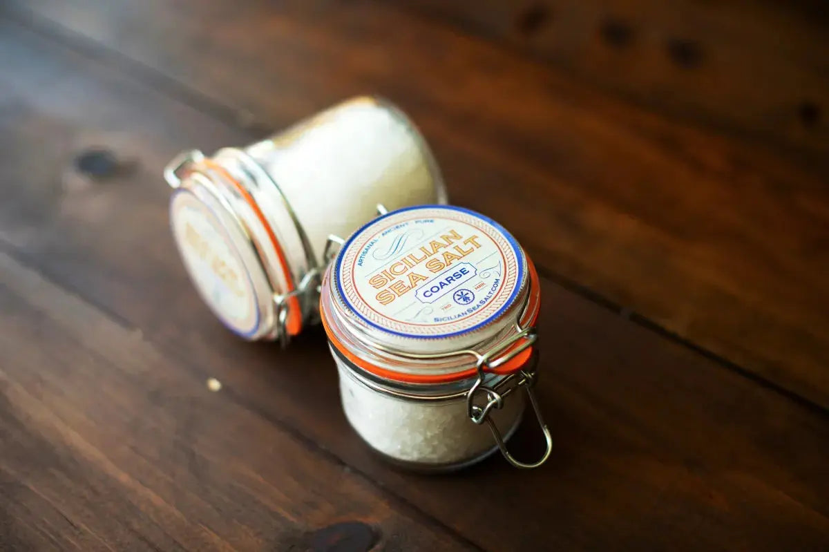 Sicilian coarse sea salt in glass jar 100% pure Mediterranean finishing salt